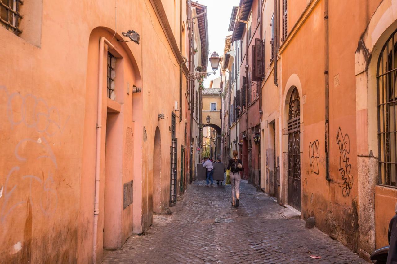 فيلا رومافي Amazing In Piazza Navona المظهر الخارجي الصورة